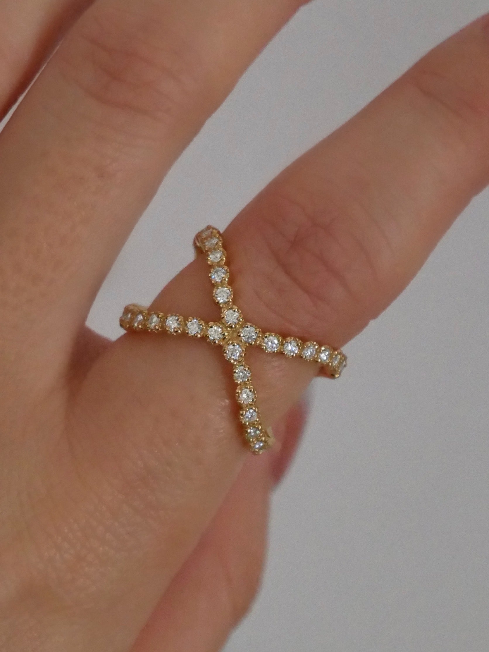 クロスリング32 (モアサナイト)